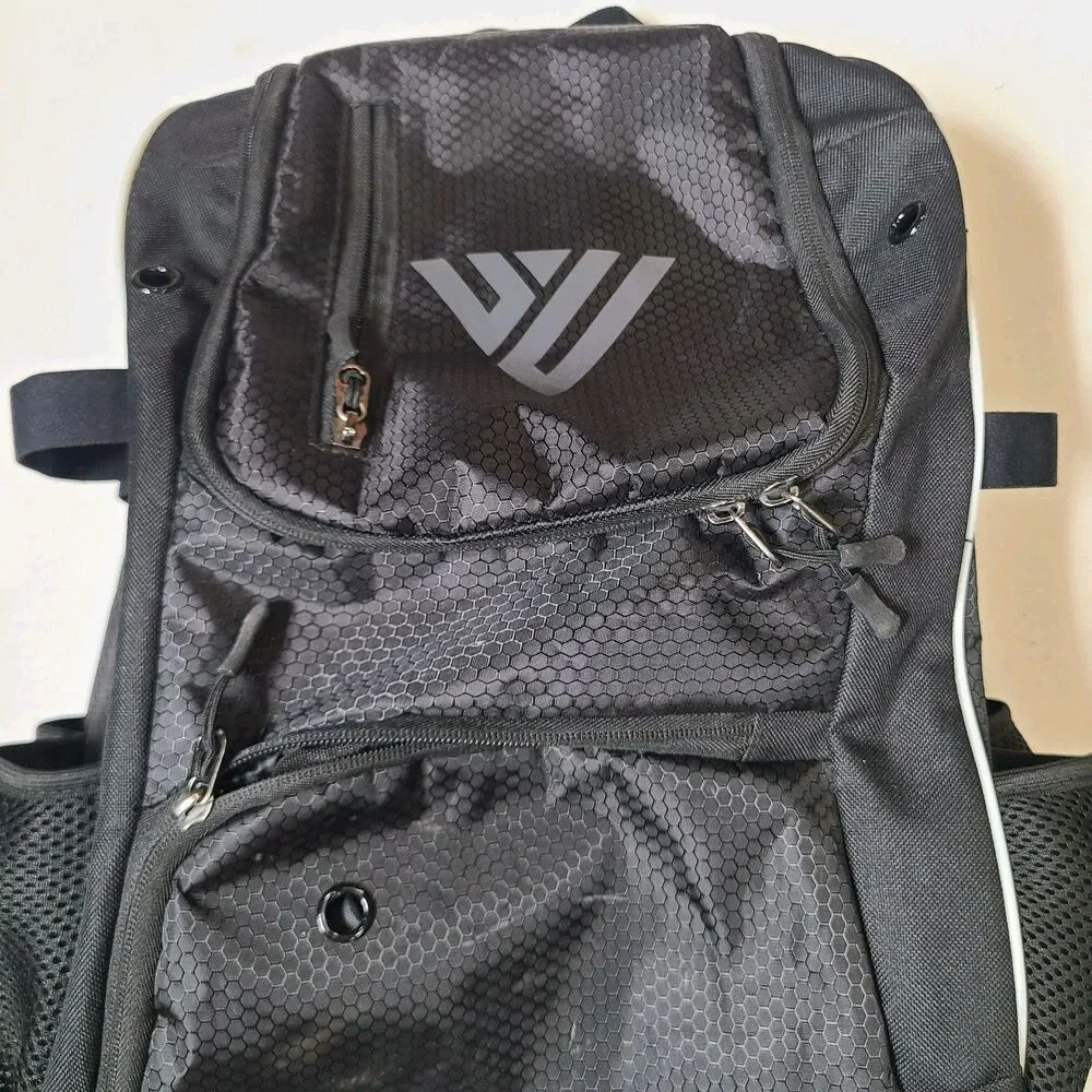 DAREKUKU Youth Baseball/Softball Backpack Bat Bag Black/Silver